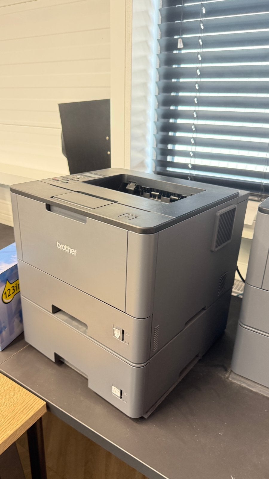 Brother HL-L5100dn Laserprinter met extra lade en WiFi, Ophalen, Zwart-en-wit printen, Printer, Zo goed als nieuw