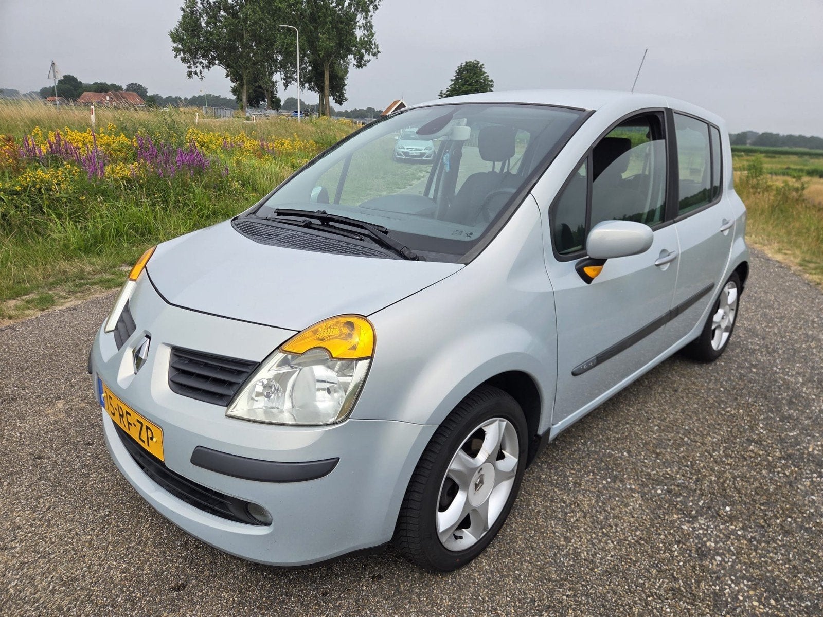 Renault Modus 1.4 16V Autbas E3 2005 Grijs, Auto's, Renault, Bedrijf, Modus, Airbags, Airconditioning, Boordcomputer, Centrale vergrendeling