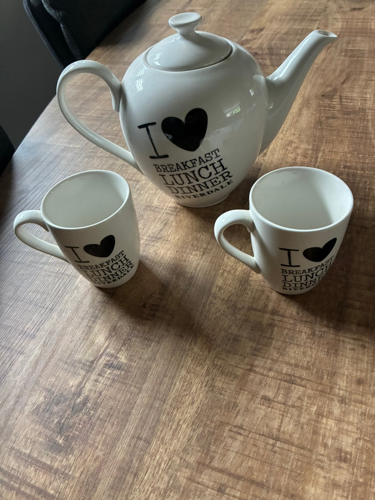Riverdale theepot met 2 mokken, Ophalen, Aardewerk, Overige stijlen, Overige typen