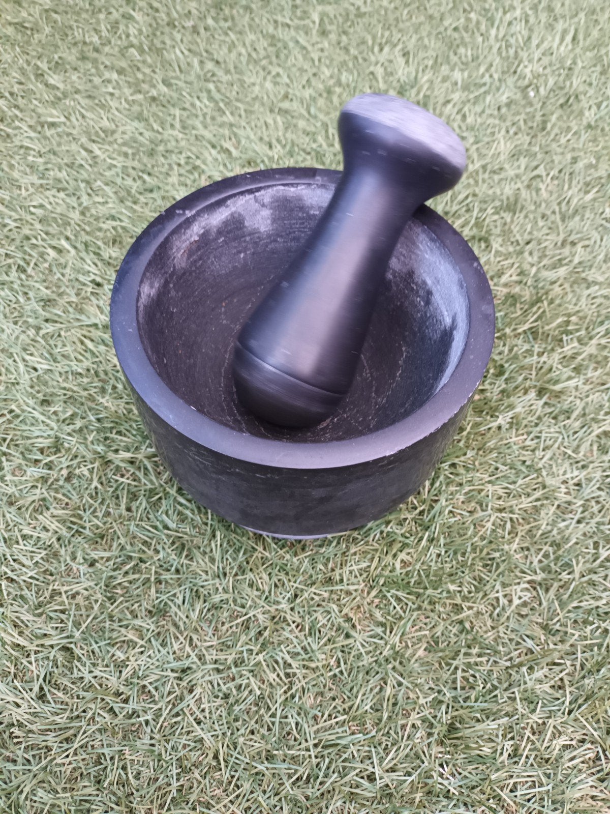 Zware natuurstenen vijzel met stamper - 14x10 cm, Ophalen of Verzenden