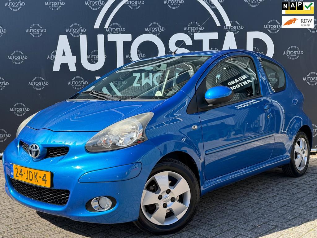Toyota Aygo 1.0-12V Dynamic Blue NL-Auto / 2e Eigenaar / NAP, Voorwielaandrijving, Stof, 68 pk, Origineel Nederlands