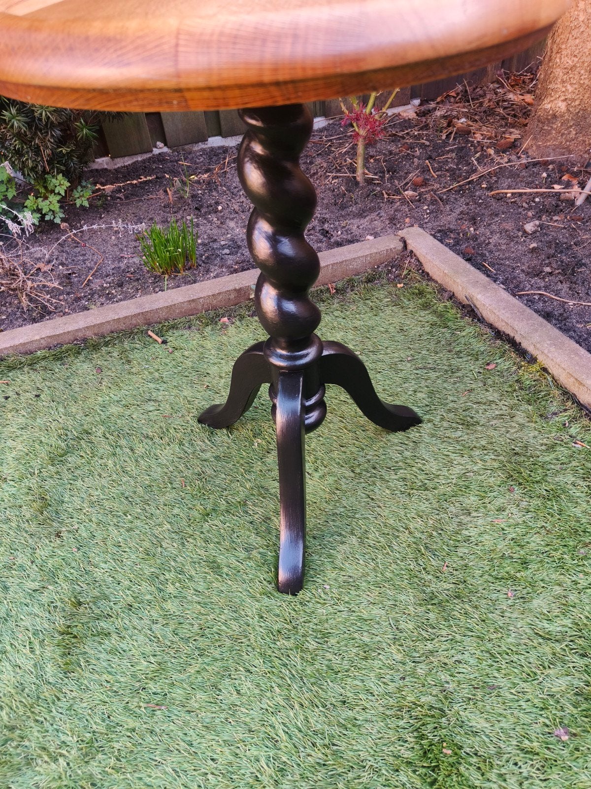 Eiken tafeltje 45 cm en teak tafeltje 50 cm, Ophalen