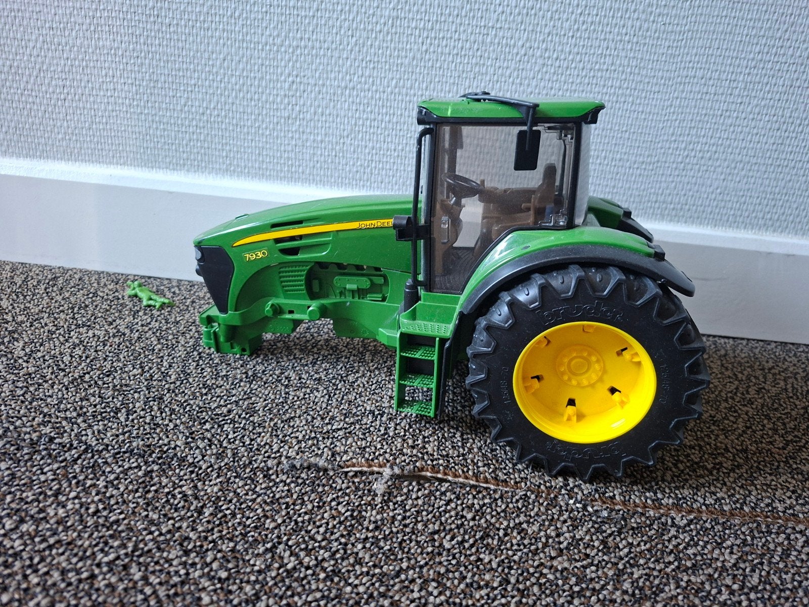 John Deere 7930 speelgoedtractor voor onderdelen/opknapbeurt, Ophalen, Gebruikt, Jongen of Meisje