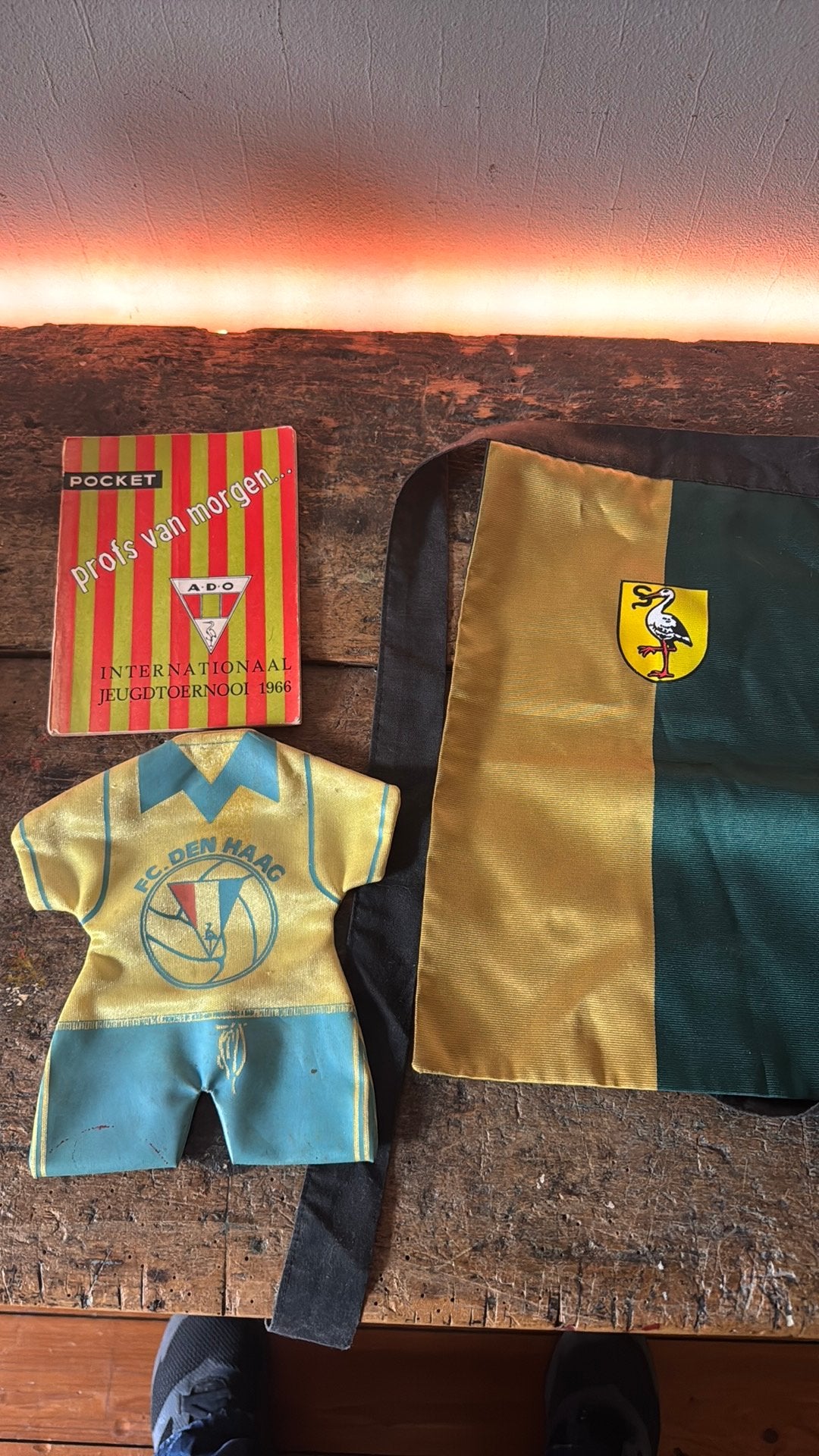 3 oude fc den haag / ado spulletjes zie foto's, Verzamelen, Ophalen of Verzenden, Zo goed als nieuw, Overige binnenlandse clubs