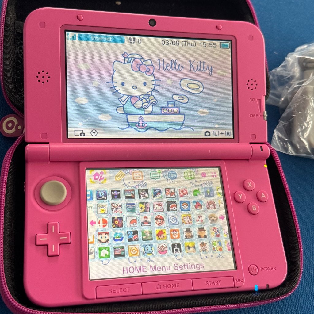 Nintendo 3DS XL Roze Hello Kitty 64 GB Games: Pokemon+meer, 3DS XL, Ophalen of Verzenden, Zo goed als nieuw, Roze