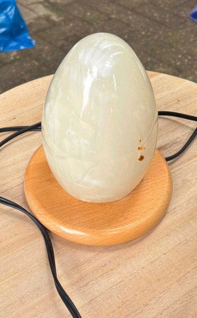 Retro houten tafellamp met ei vormig glazen bol, Huis en Inrichting, Ophalen of Verzenden
