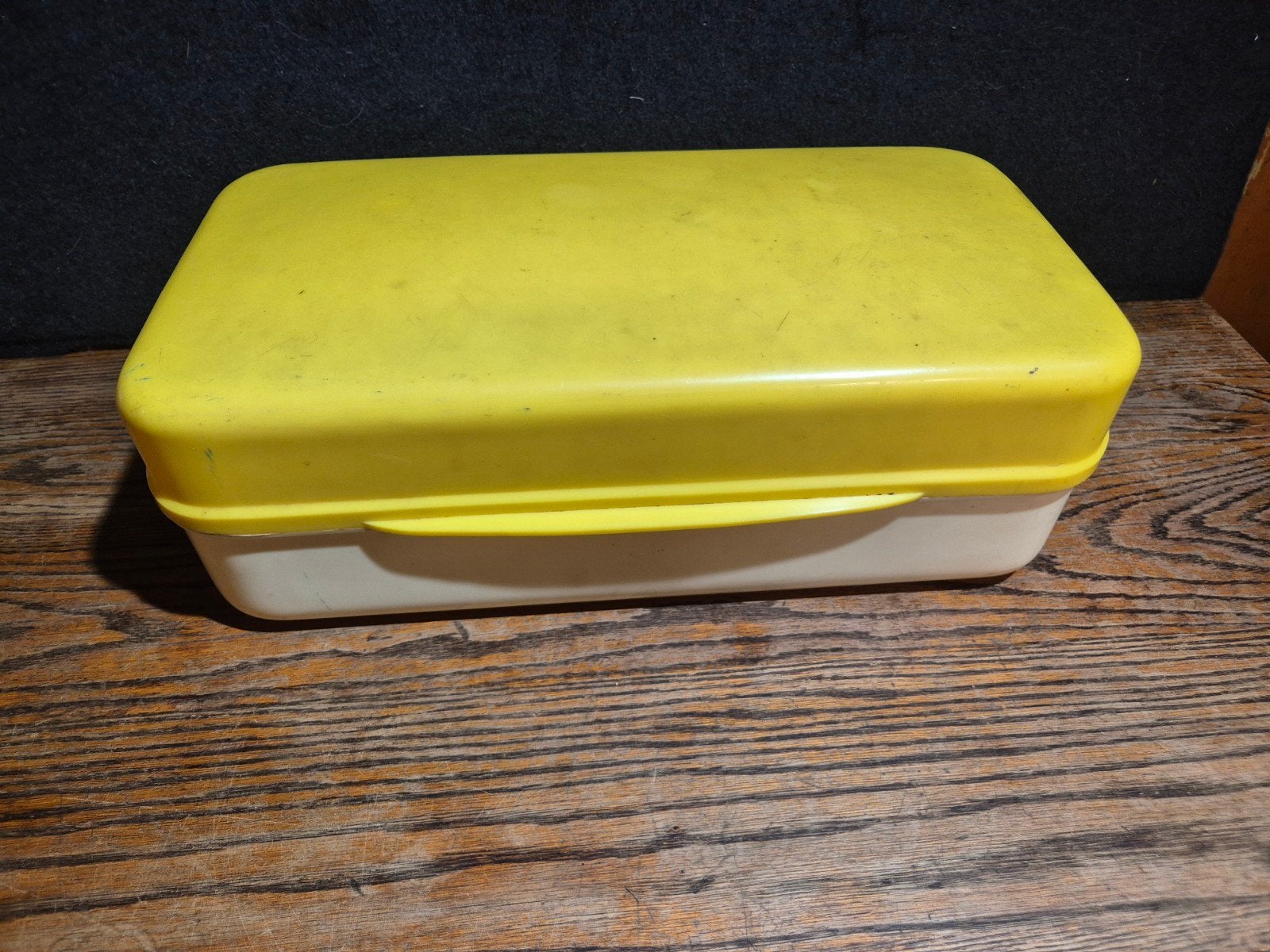 vintage Beccon broodtrommel, Ophalen of Verzenden, Gebruikt, Geel, Overige typen