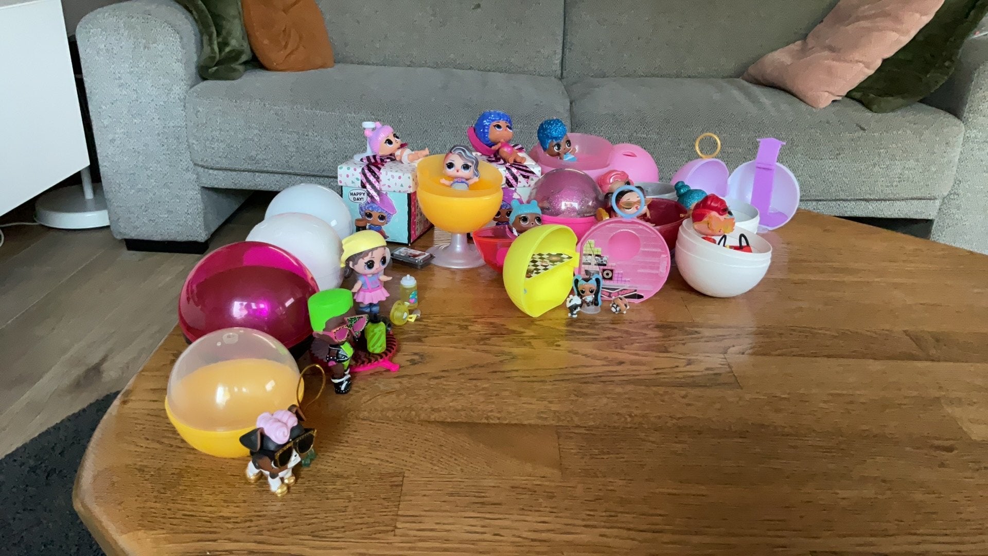 LOL surprise poppetjes, Ophalen, Zo goed als nieuw