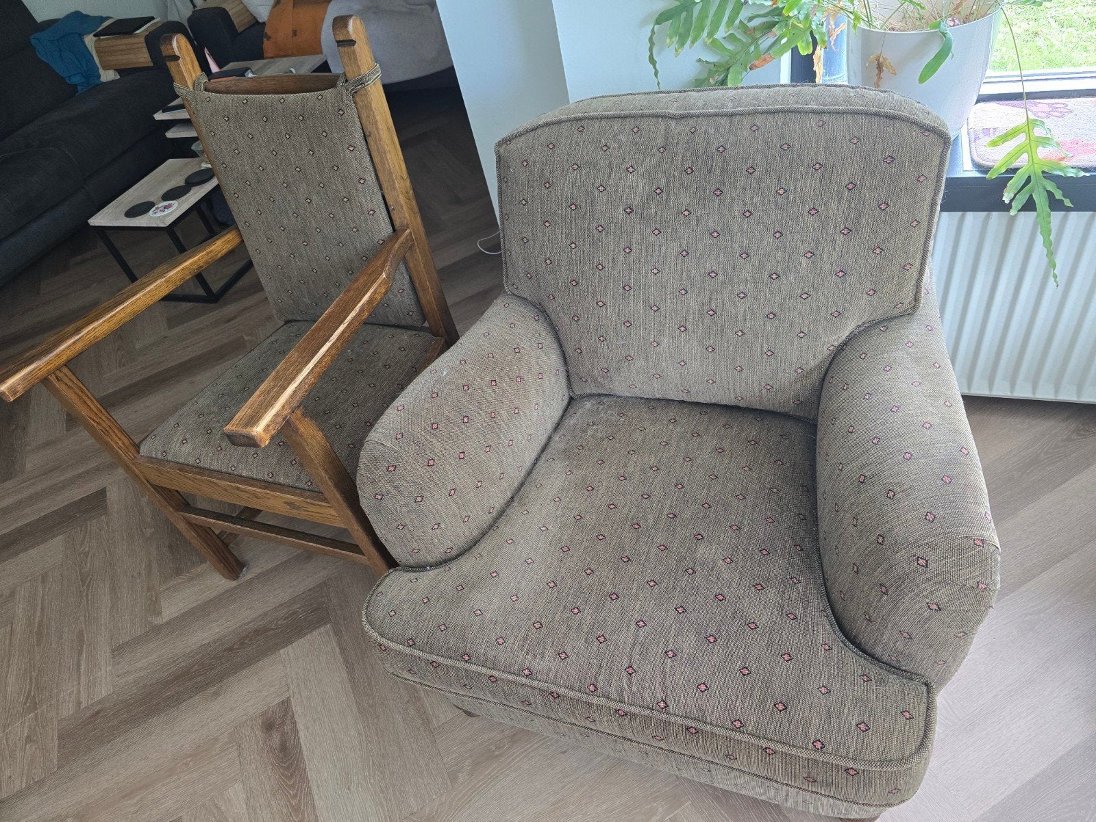 Fauteuil en hoge stoel, Ophalen, Eenpersoons, Stof, Minder dan 150 cm