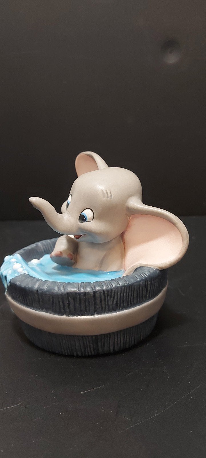 WDCC Walt Disney Classic Collection Dumbo / Dombo beeld, Ophalen, Zo goed als nieuw, Beeldje of Figuurtje