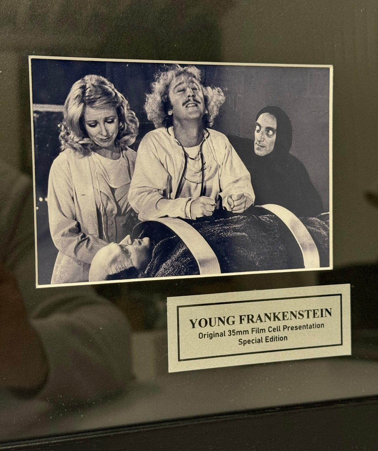 YOUNG FRANKENSTEIN 1974 Original 35mm Film Cell +Certificaat, M, Ophalen of Verzenden, Zo goed als nieuw, M
