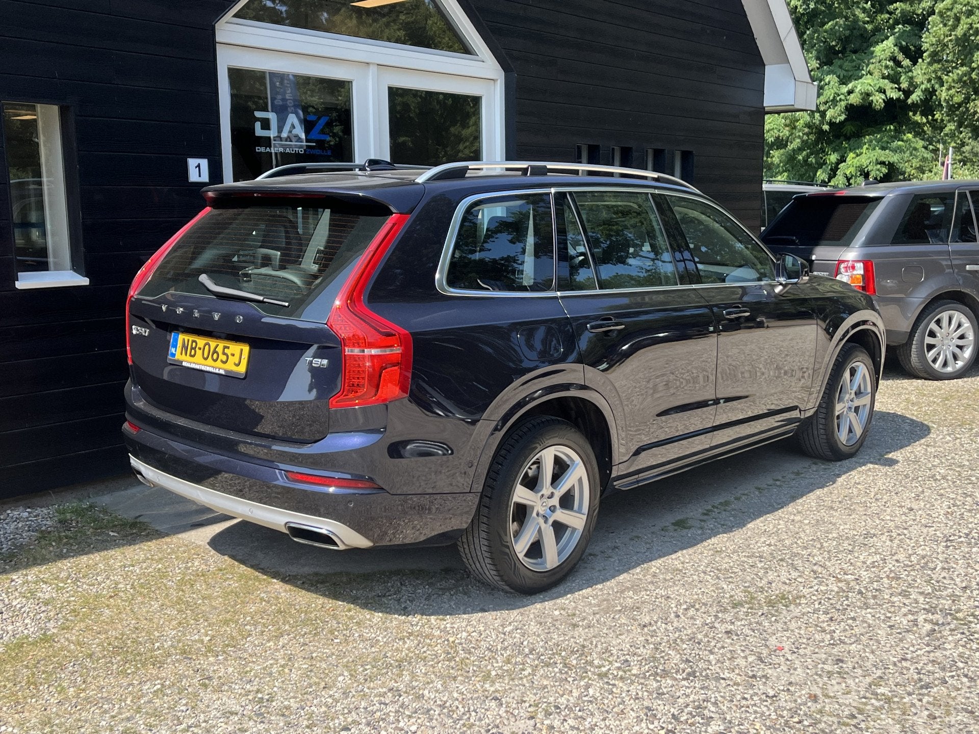Volvo XC90 2.0 T8 Twin Engine AWD Momentum 7P/Ecc/Leer/Navi/, Gebruikt, 1969 cc, 7 stoelen, Bedrijf
