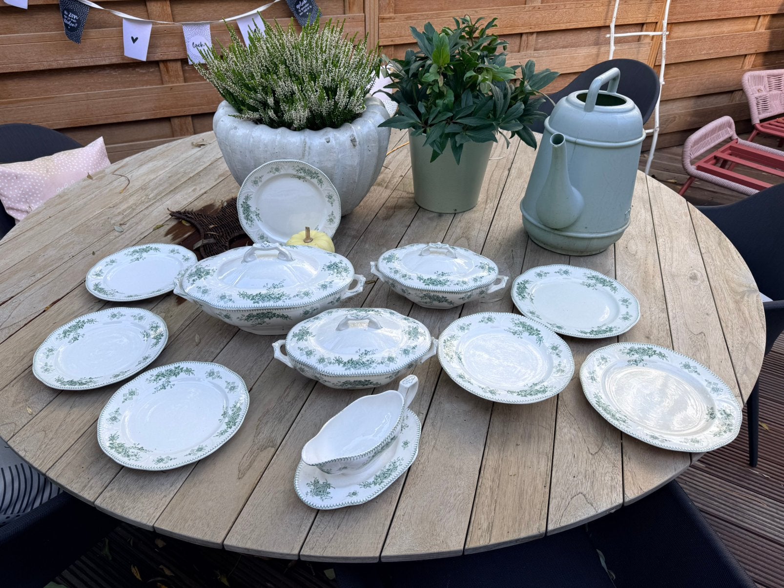 Duchess Boch 14 dl antiek servies 1900, Ophalen