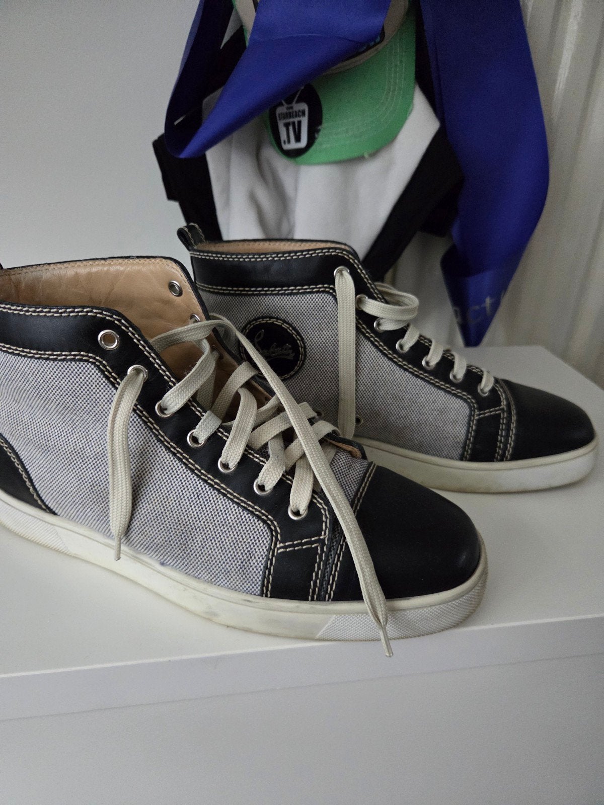 Louboutin orlato sneakers mt. 42, Ophalen of Verzenden, Zwart