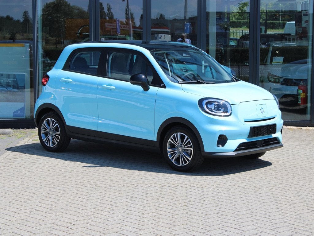 Leapmotor T03 Design 37.3 kWh VOORRAAD KORTING, Auto's, Leapmotor, 12 maanden, Stof, Parkeersensor, Nieuw