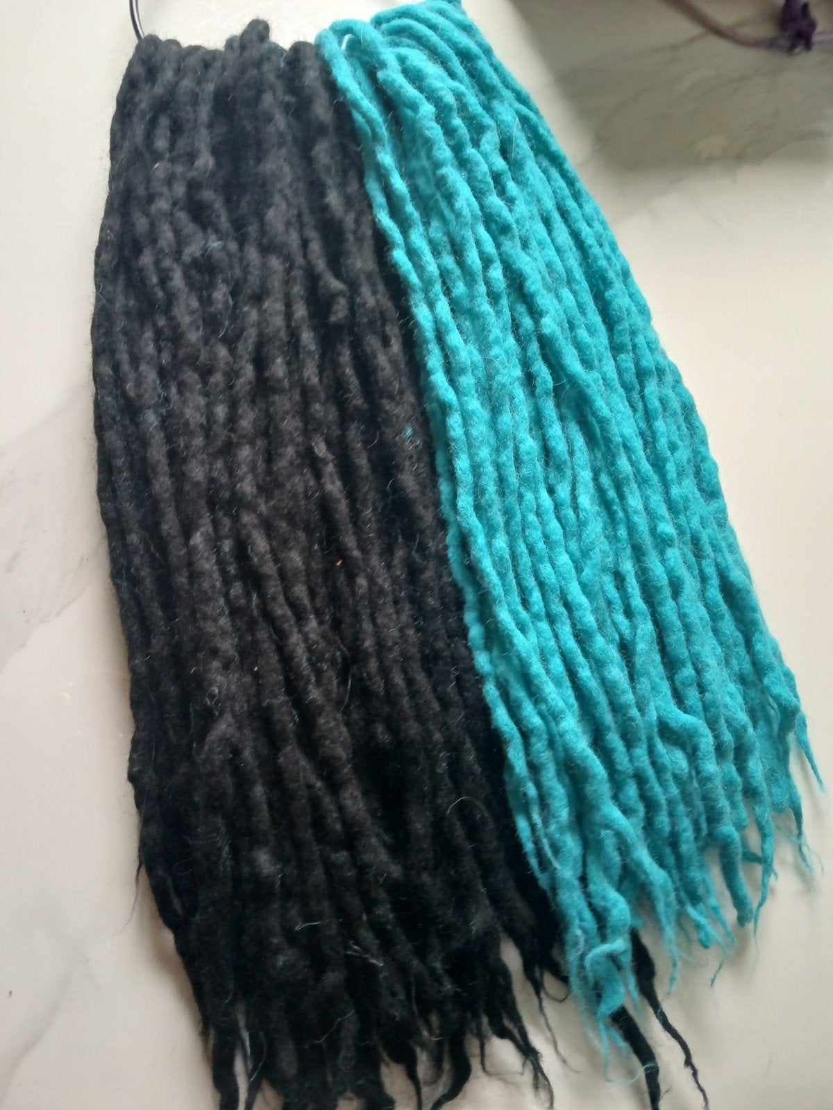 69 wool dreads blauw zwart, Ophalen of Verzenden, Nieuw