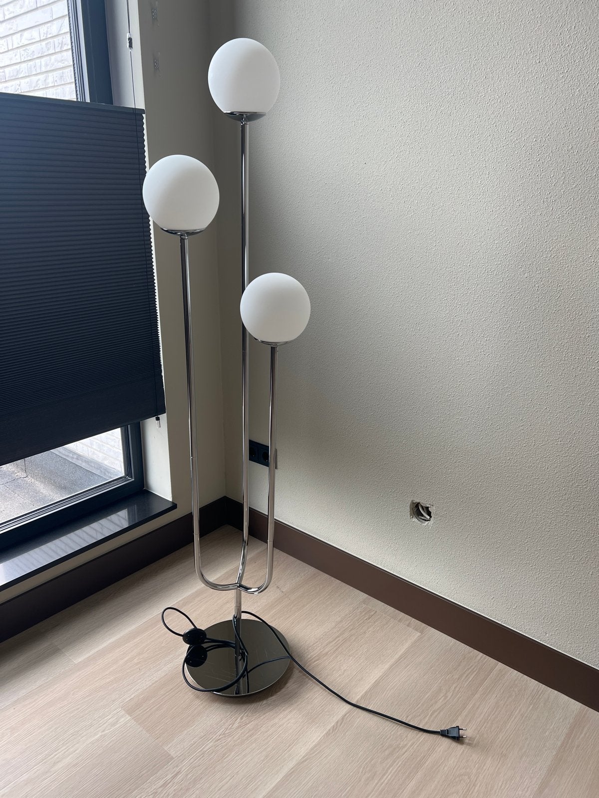 IKEA SIMRISHAMN Vloerlamp met 3 opaalwitte glazen bollen, Ophalen, E14 (klein), 150 tot 200 cm, Glas