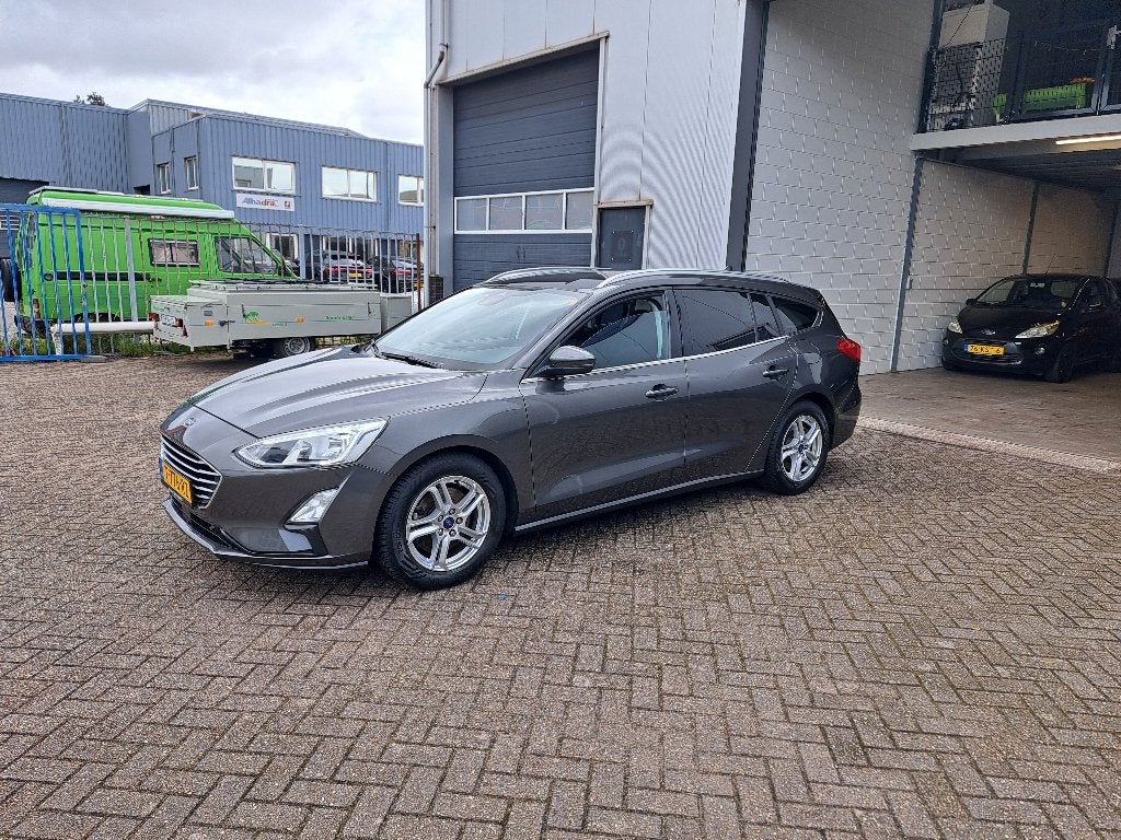 Ford Focus 1.0 Ecoboost 125pk 2019 Grijs, Auto's, 125 pk, Zwart, 1283 kg, Leder en Stof
