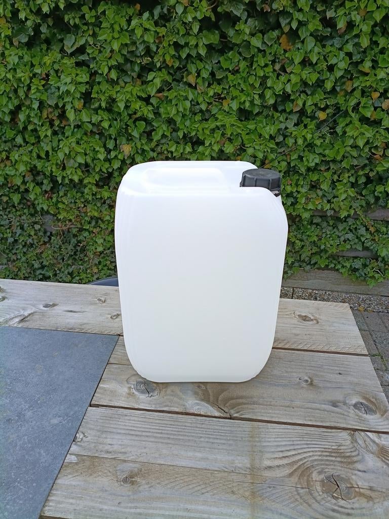 Jerrycan schoon en leeg 20l, Minder dan 75 liter, Ophalen, Zo goed als nieuw
