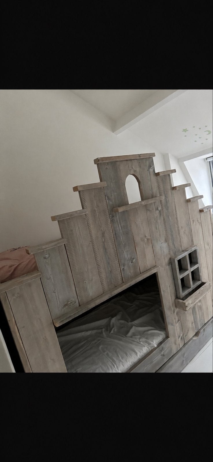 Uniek kinderbed - Kasteelbed, 85 tot 100 cm, Ophalen of Verzenden, Zo goed als nieuw, Lattenbodem
