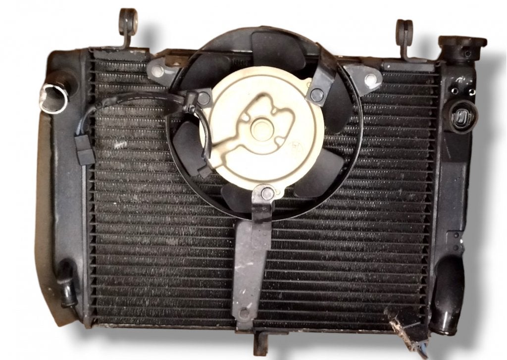 Radiateur Yamaha YZF R6 2001, Motoren, Onderdelen | Yamaha, Niet ingevuld, Gebruikt, Niet ingevuld, Ophalen of Verzenden