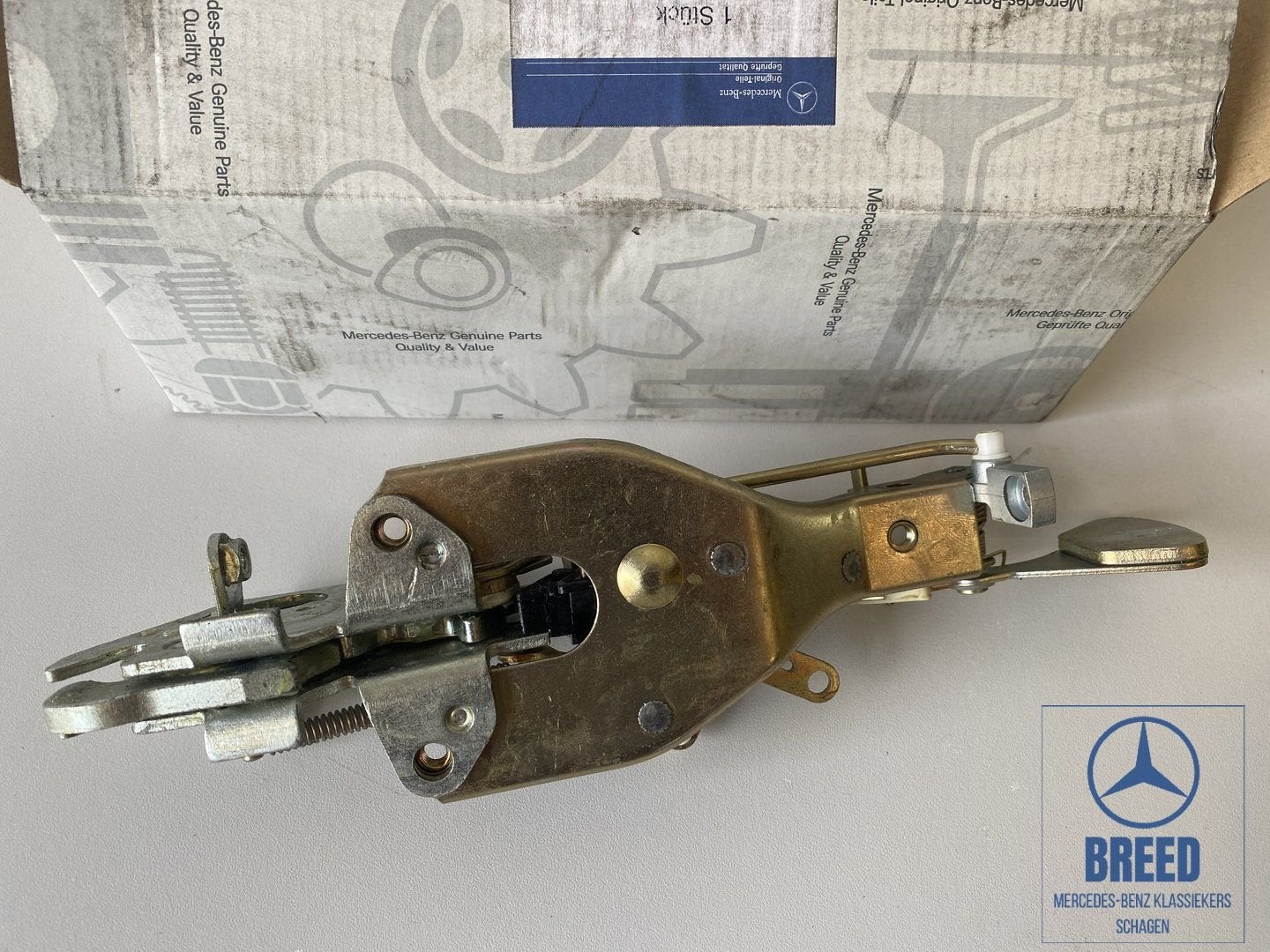 NOS slotmechaniek achterklep voor Mercedes-Benz W123 T-model, -, Nieuw, Ophalen of Verzenden, -