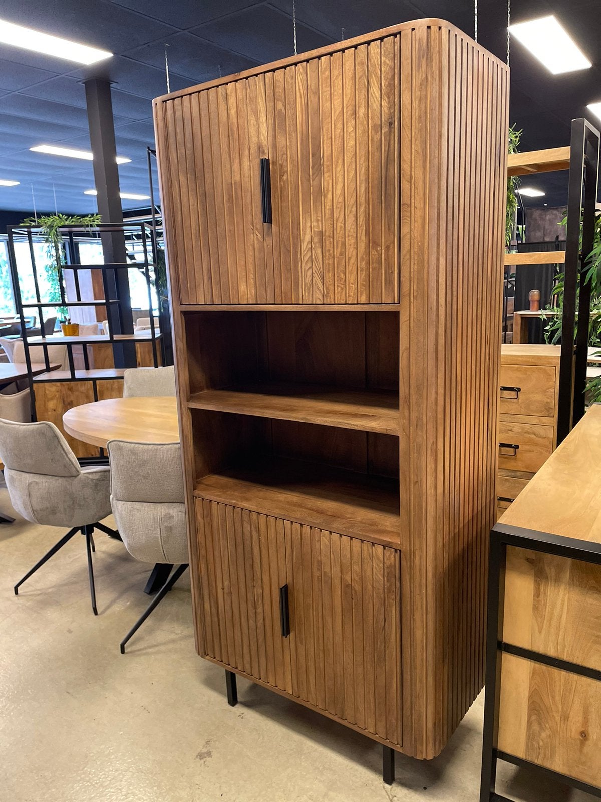 LEEGVERKOOP VOORRAAD KAST JAPANDI MANGO CHEFMEUBEL ! 799, Bruin, Nieuw, Ophalen of Verzenden, Modern