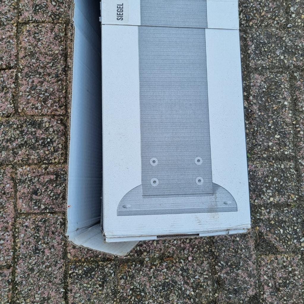 SPLINTERNIEUWE GIRA E-ZUIL ENERGIEZUIL VOOR LICHT EN WCD, Ophalen, Nieuw