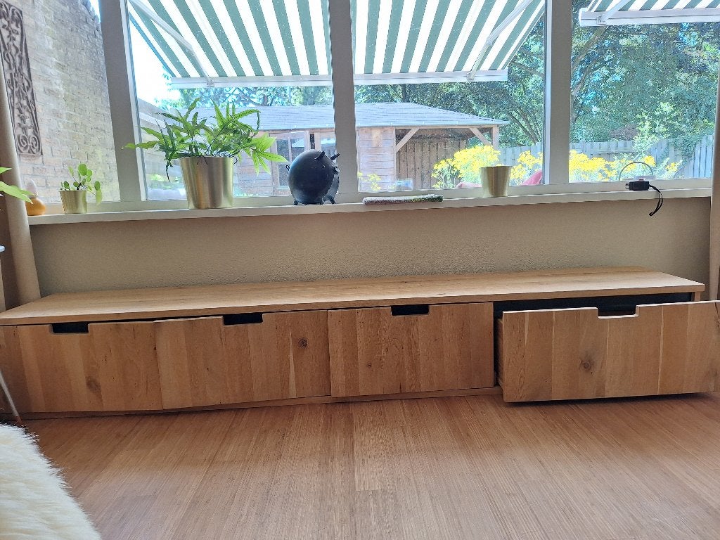 Lowboard van eikenhout, strak en stijlvol, Ophalen, Met deur(en), Eikenhout, Zo goed als nieuw