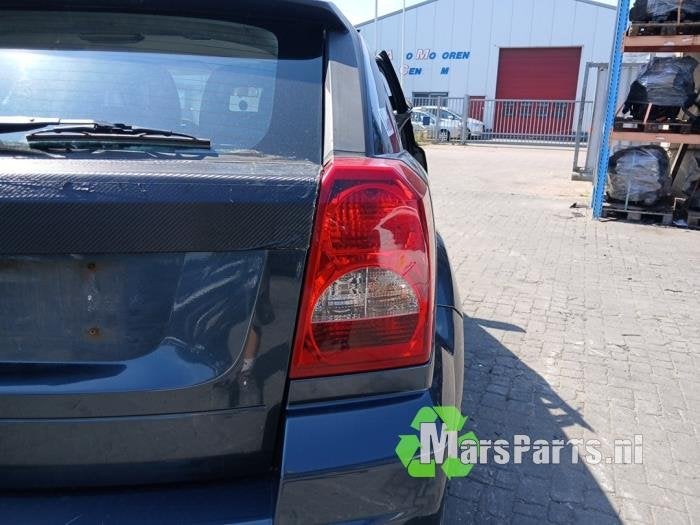Achterlicht rechts van een Dodge Caliber, Gebruikt, -, -, Ophalen of Verzenden