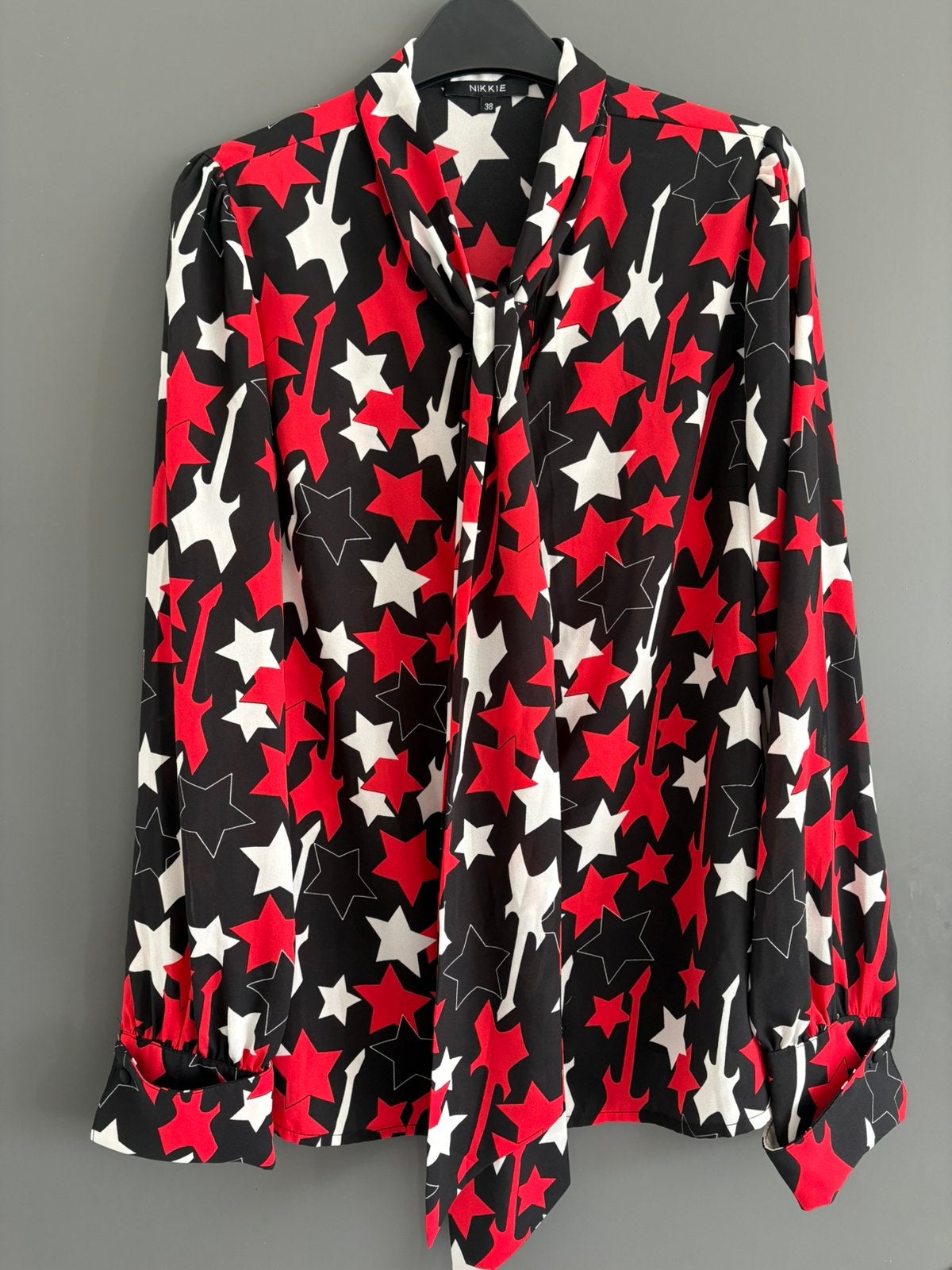 Blouse - merk Nikkie - Maat M, Ophalen of Verzenden, Nieuw, Maat 38/40 (M), Rood