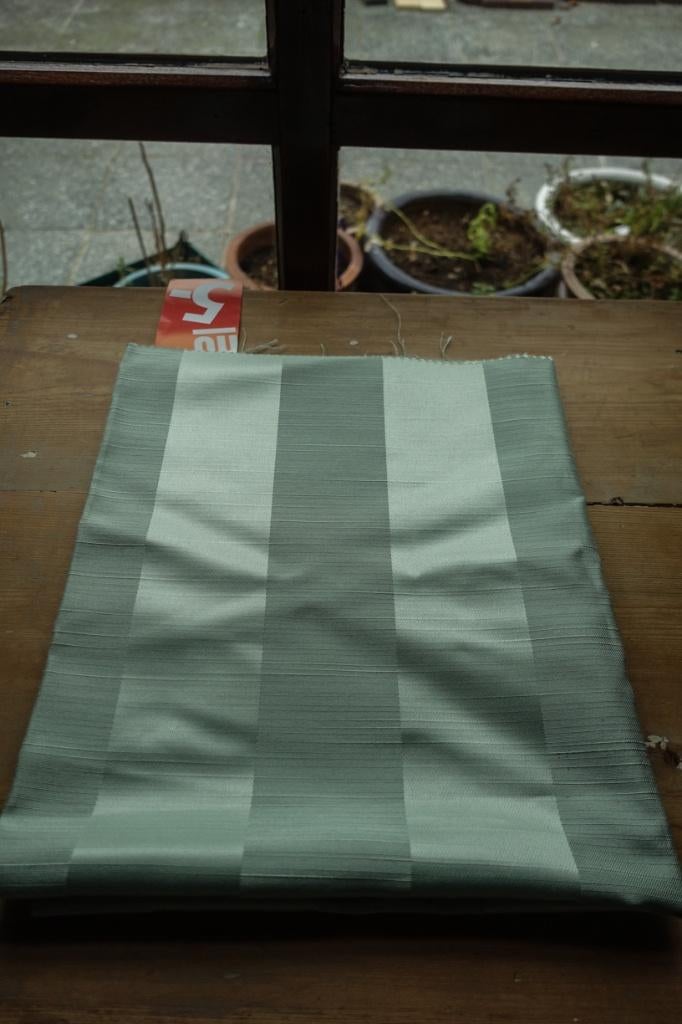 groene lap jaquard zijde - meubel stof - nummer 2, Nieuw, Ophalen of Verzenden, 30 tot 120 cm, 30 tot 200 cm