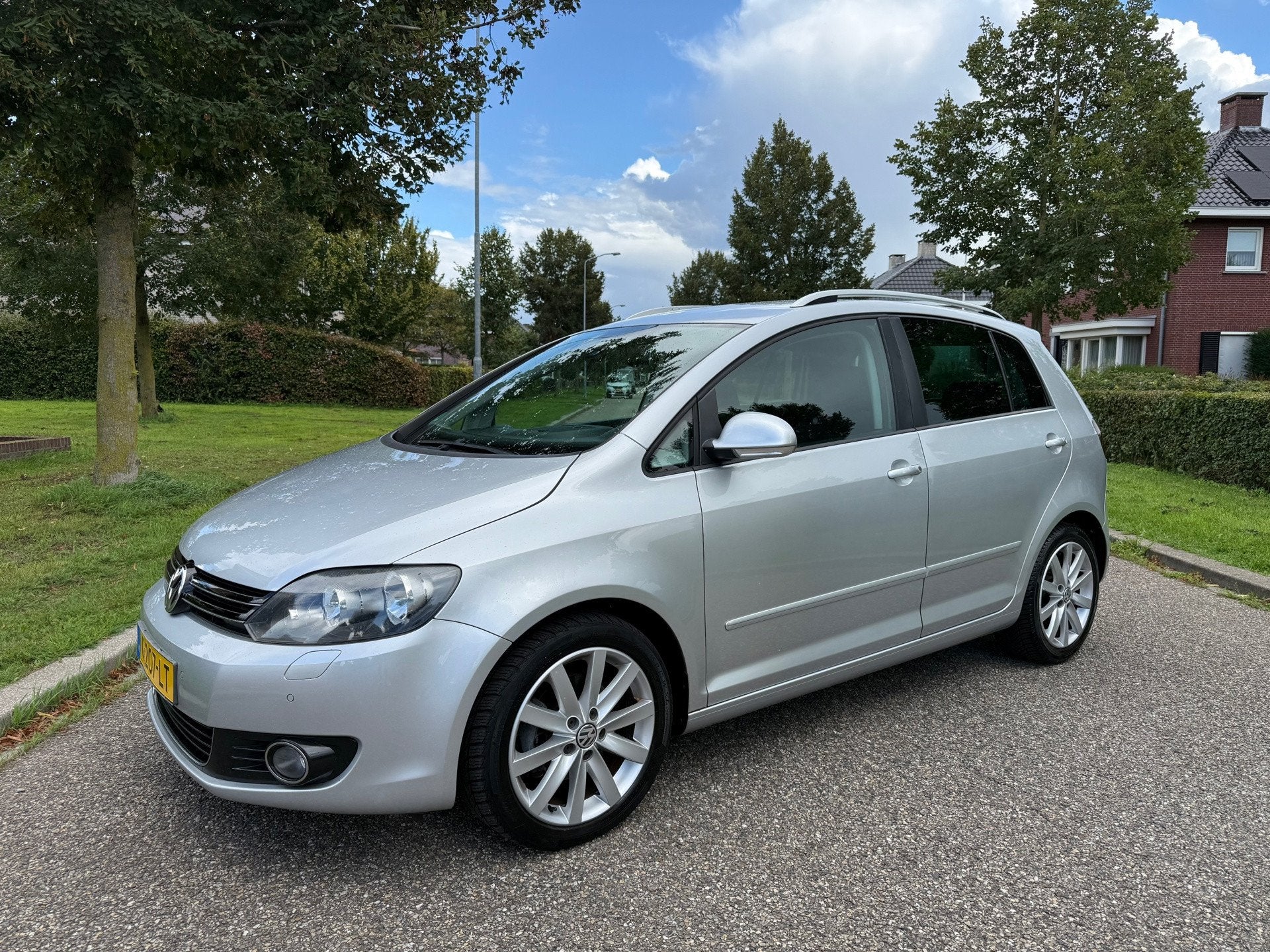 Volkswagen Golf Plus 1.4 TSI Highline met een gereviseerde a, Euro 5, Gebruikt, Alcantara, 122 pk