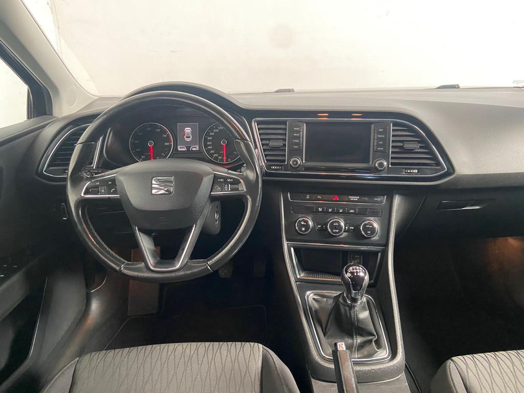 SEAT Leon ST 1.0 EcoTSI Style Connect. Trekhaak! (bj 2016), Voorwielaandrijving, Gebruikt, Leon, Origineel Nederlands