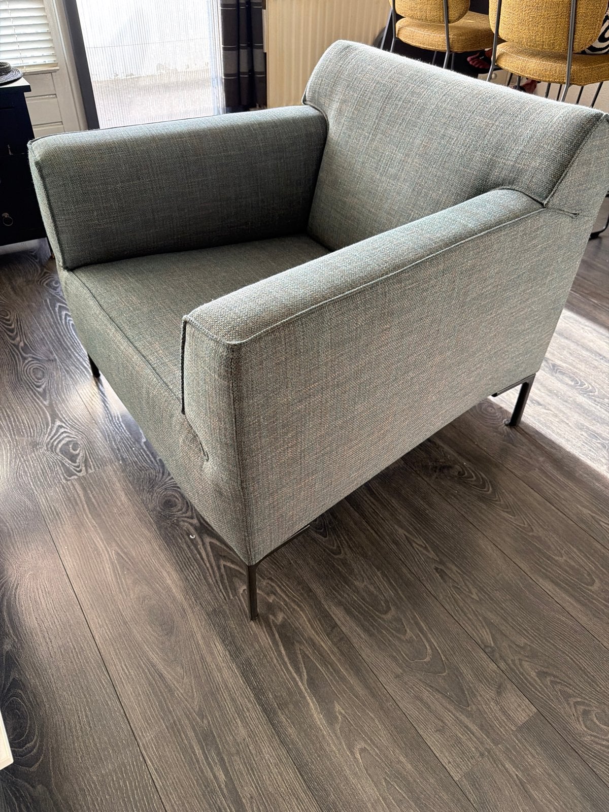 Moderne fauteuil van Designonstock - Zo goed als nieuw, Ophalen, Zo goed als nieuw, Stof, 75 tot 100 cm
