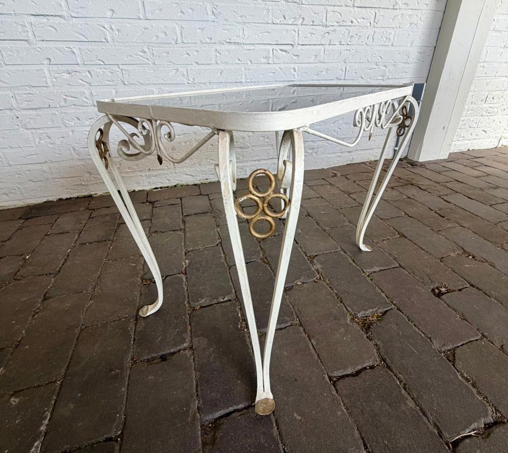 Vintage smeedijzeren salontafel met rookglas (wit/goud), Ophalen, Gebruikt, 50 tot 100 cm, Glas