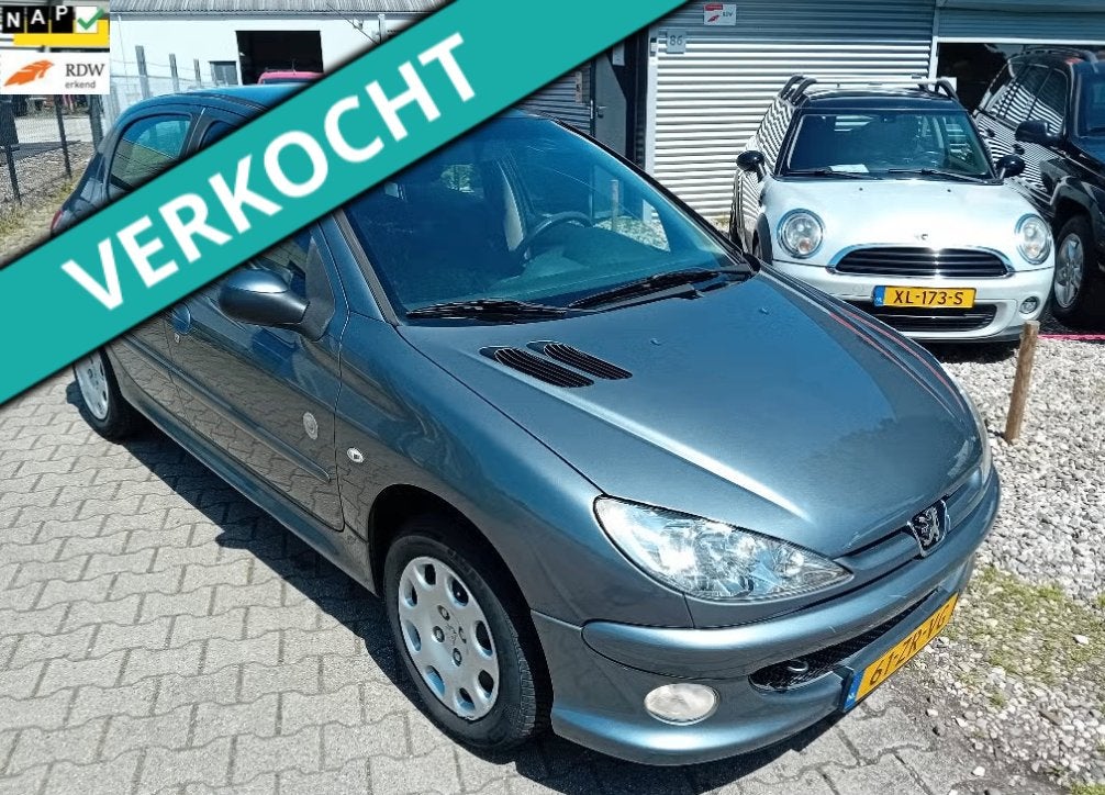 Peugeot 206 1.4 5 DEURS BJ2008 NIEUWE APK, Stof, 4 cilinders, Origineel Nederlands, Bedrijf