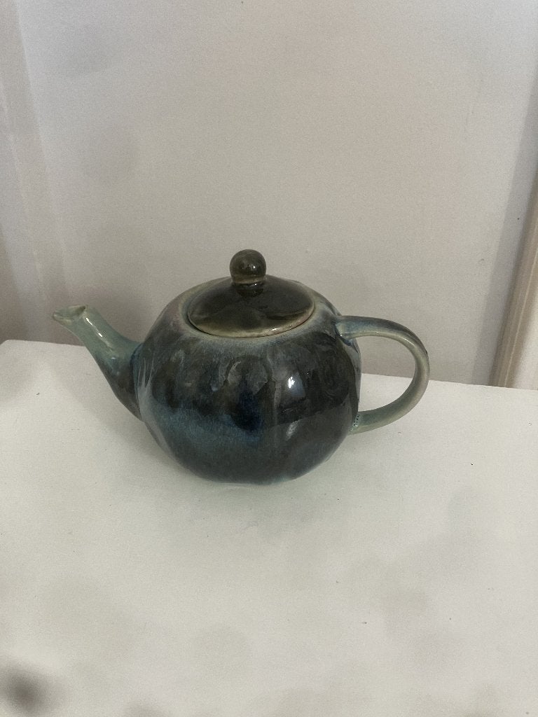 Blauwe Bitz theepot met een reactief glazuur, Huis en Inrichting, Keuken | Servies, Overige typen, Ophalen of Verzenden, Zo goed als nieuw