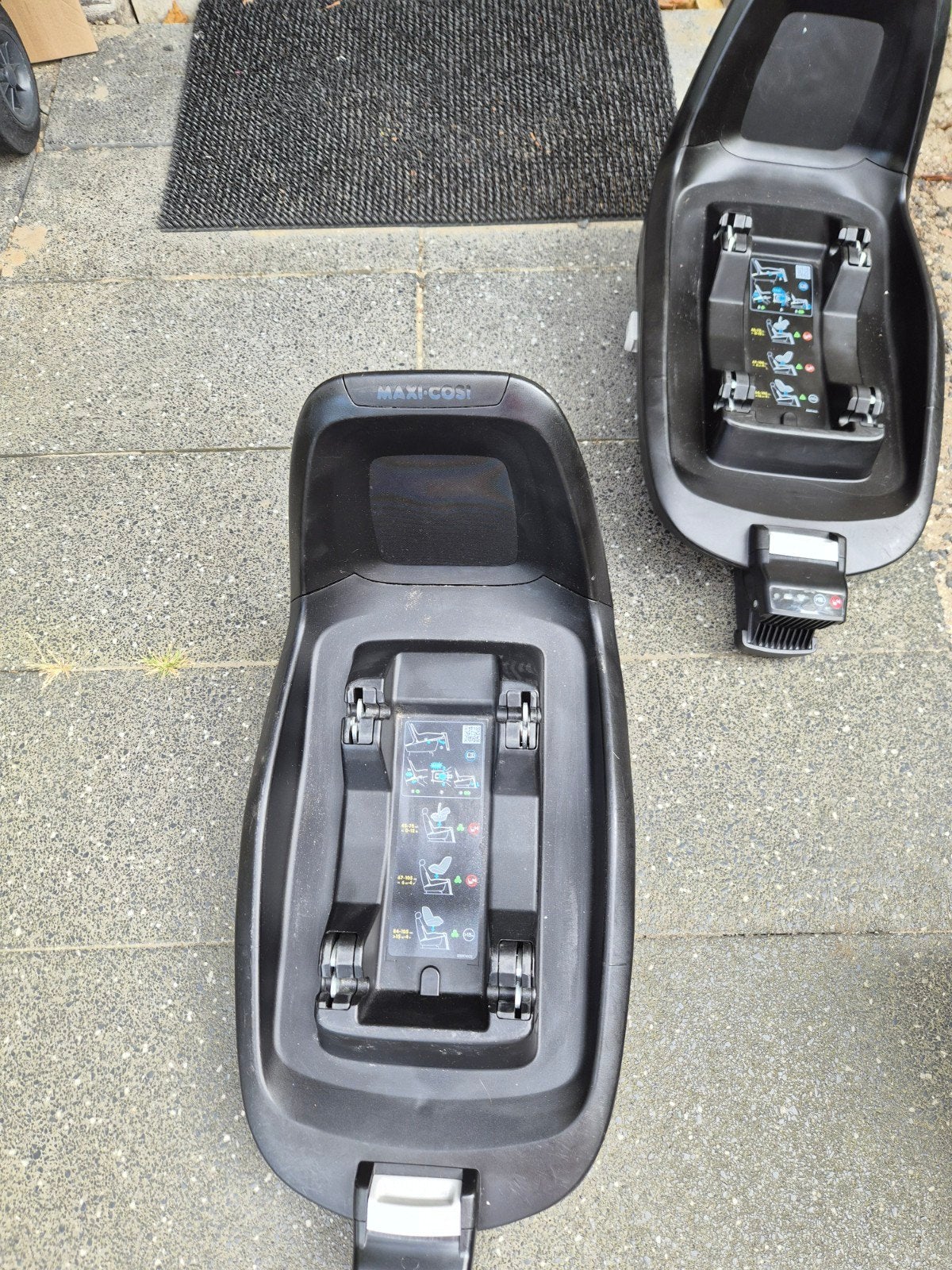 Maxi-Cosi 2wayFix Isofix Base - 2 stuks, Ophalen, Gebruikt, 0 t/m 18 kg, Isofix