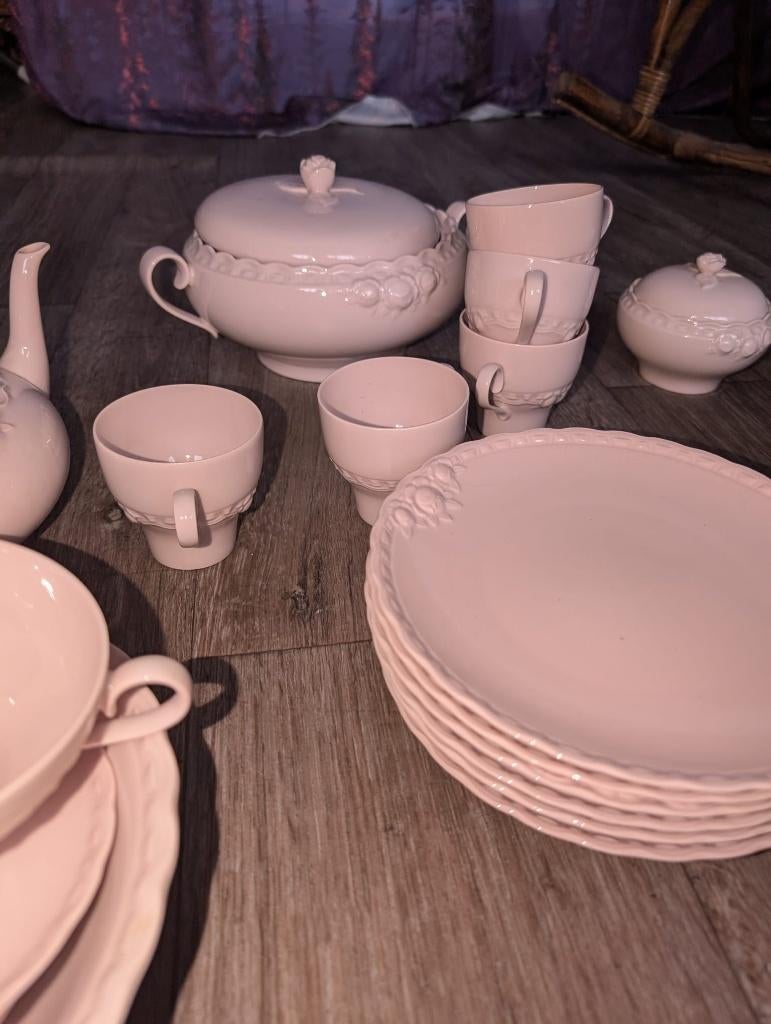 Hutschenreuther servies antiek rose, Ophalen of Verzenden, Zo goed als nieuw, Overige stijlen, Porselein