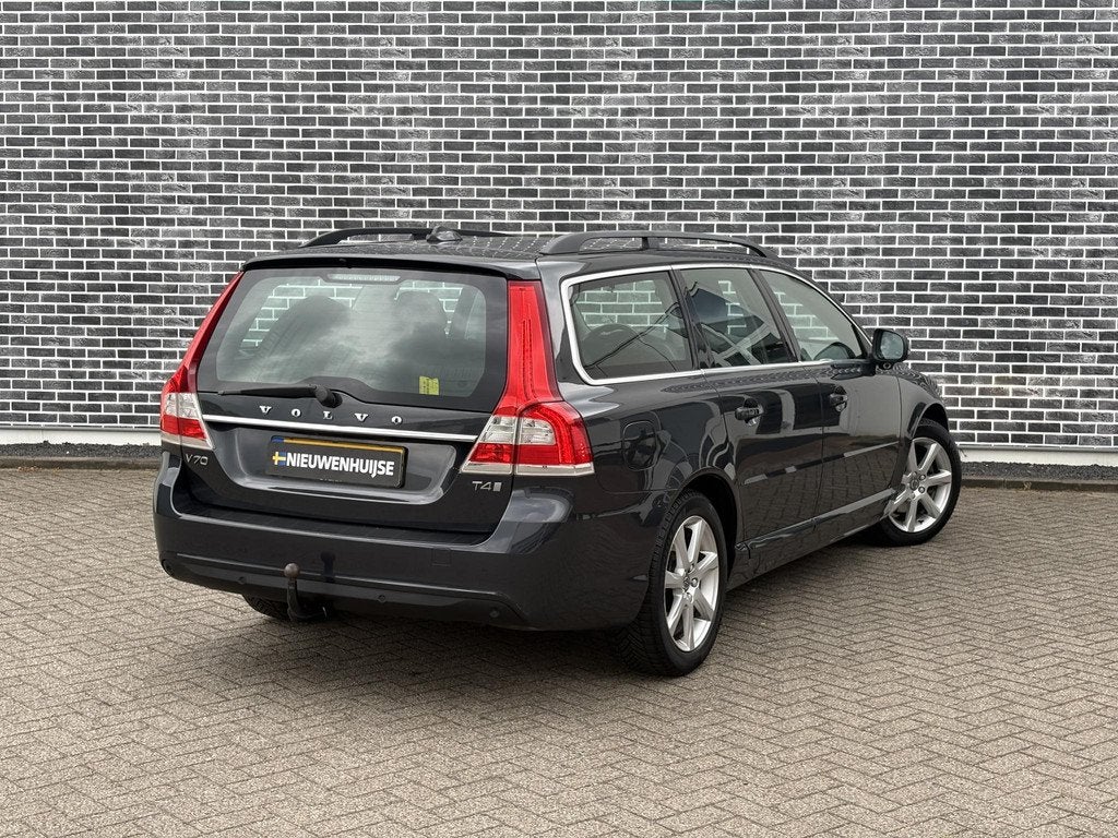 Volvo V70 2.0 T4 Classic Edition | Automaat | Trekhaak | Nav, Auto's, Volvo, 12 maanden, Gebruikt, Leder en Stof, V70