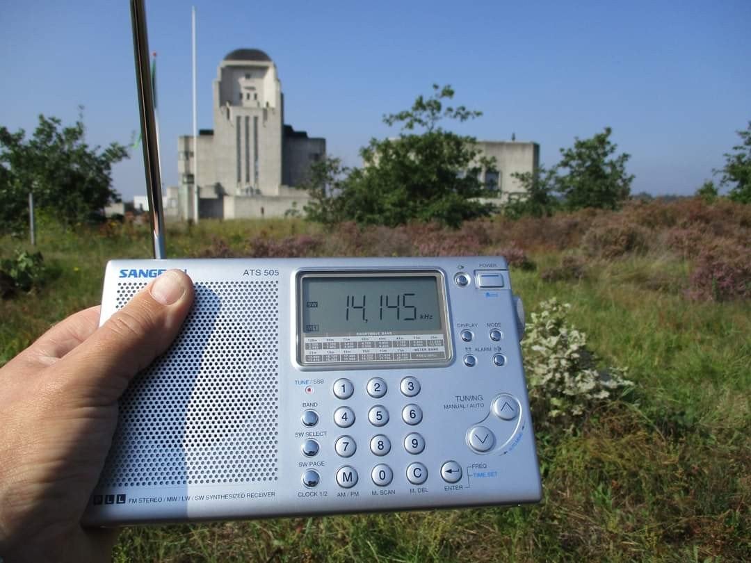 Sangean Multiband World Receiver met SSB, Ophalen, Zo goed als nieuw, Wereldontvanger