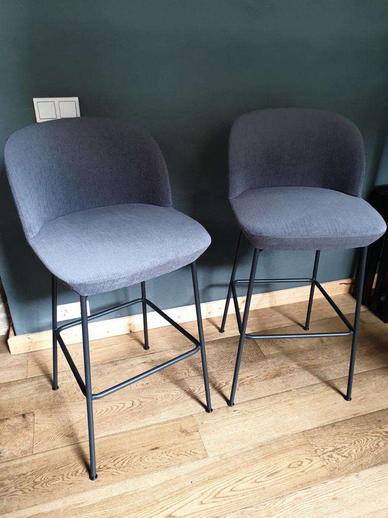 Muuto design barkrukken hoog, 2 krukken, Ophalen, Zo goed als nieuw, 60 tot 90 cm