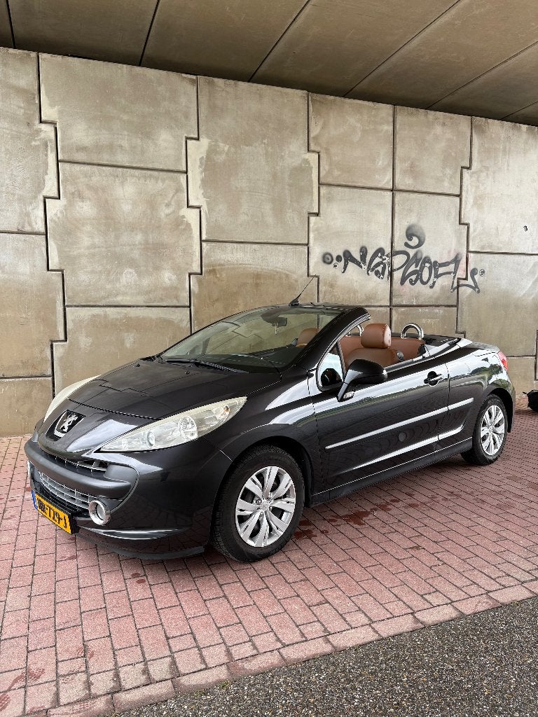 Peugeot 207 1.6 16V CC 110KW 2008 Zwart, Voorwielaandrijving, Stoelverwarming, 4 cilinders, Cabriolet