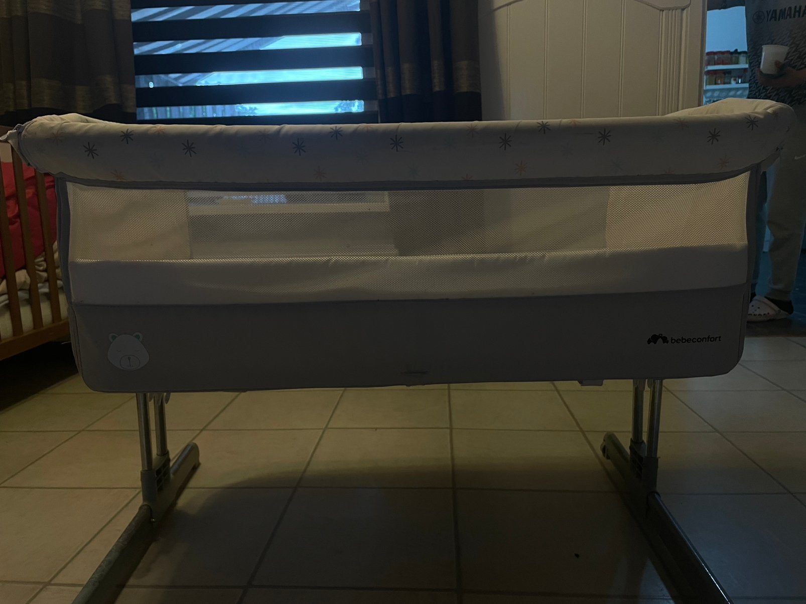 Baby bed, Ophalen of Verzenden, Zo goed als nieuw, Ledikant