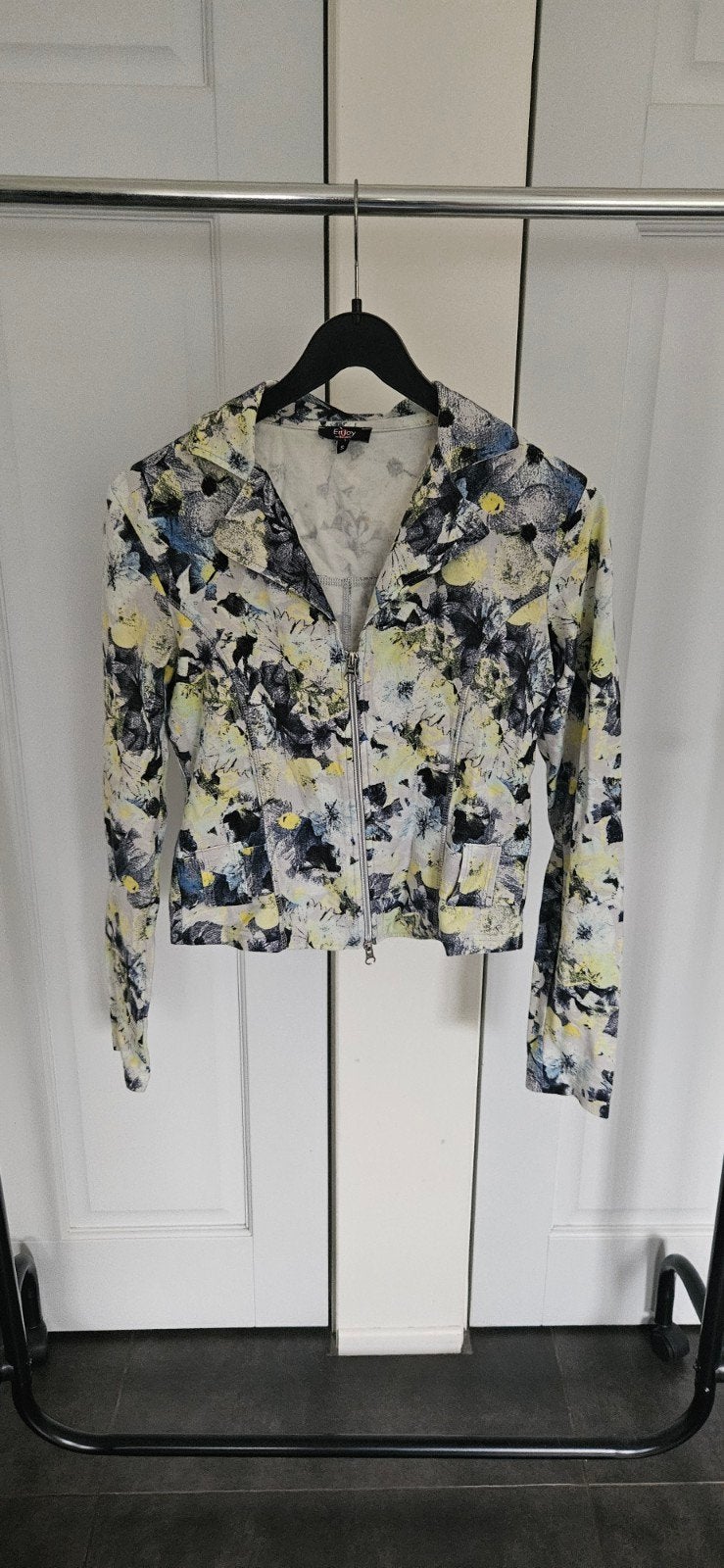 Gebloemd vest, Meerkleurig, Enjoy, Ophalen of Verzenden, Zo goed als nieuw