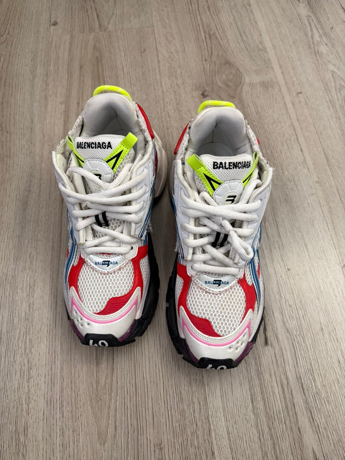 Balenciaga runner 40, Kleding | Heren, Schoenen, Ophalen of Verzenden, Zo goed als nieuw