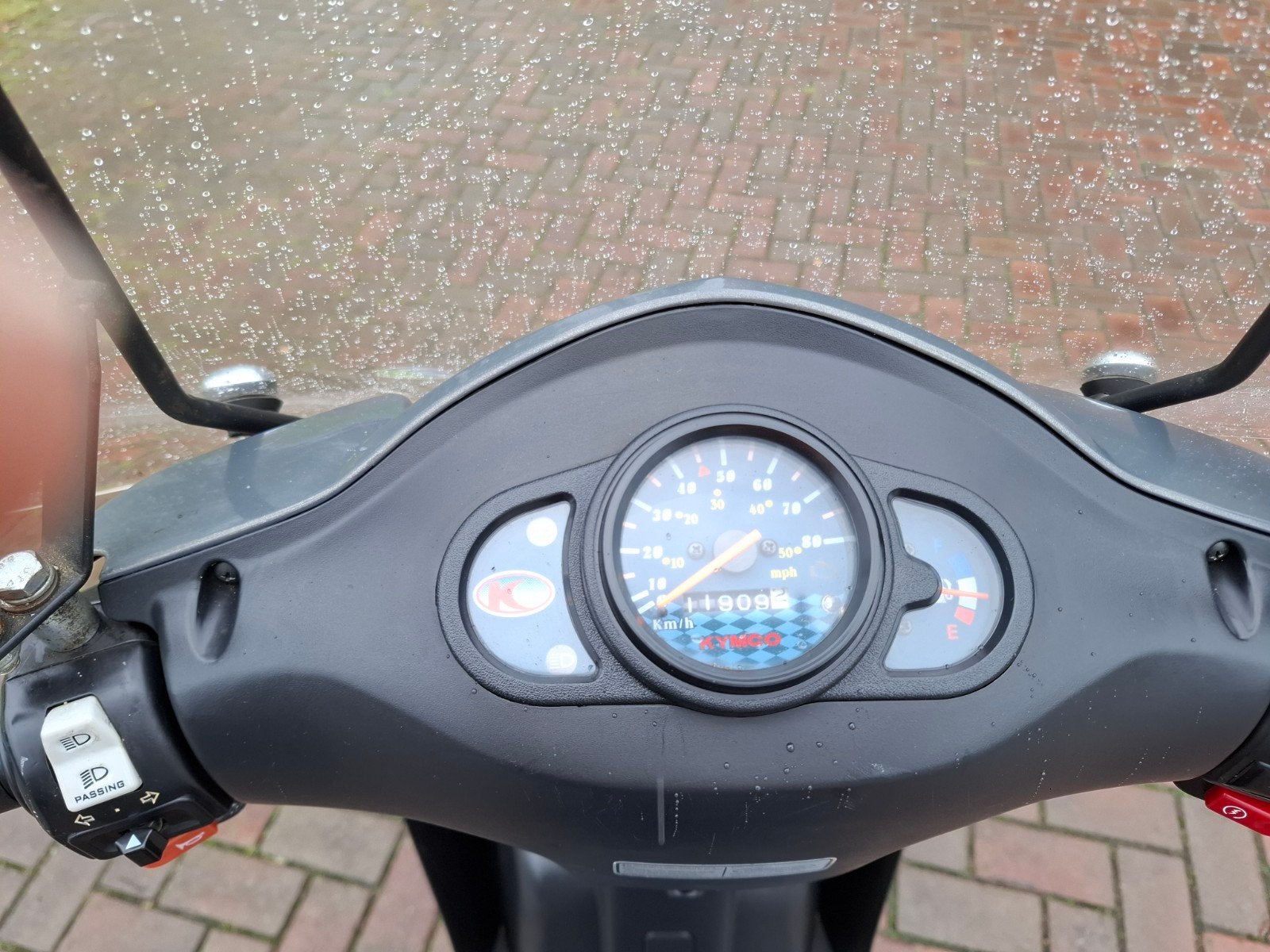 Foto 8 van Kymco Agility 45km bromscooter