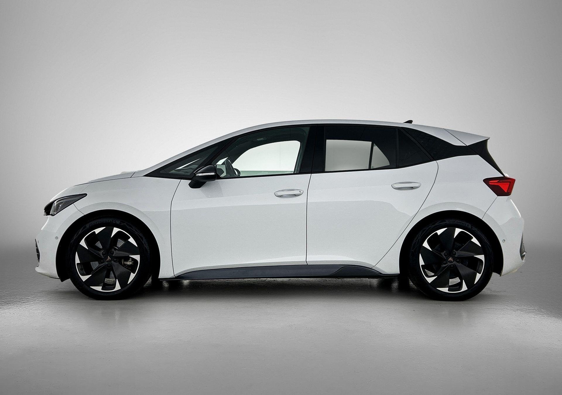 CUPRA Born Adrenaline 82 kWh, Auto's, Cupra, 12 maanden, Zwart, 82 kWh, 4 stoelen