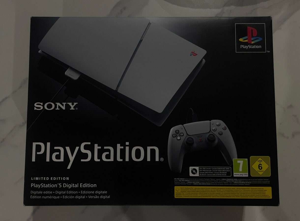 PlayStation 5 Digital Edition - Limited 30th Anniversary, Spelcomputers en Games, Ophalen, Nieuw, Playstation 5 Digital